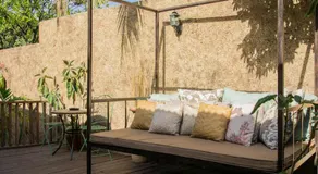 One32 Guest House - Image 4