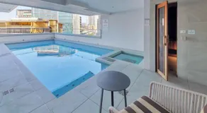 Modern City Pad, 1-Min to Showgrounds - Image 4