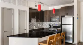 Kasa Love Field-Medical District Dallas - Image 5