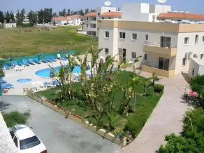 Marios Apartments - Image 4
