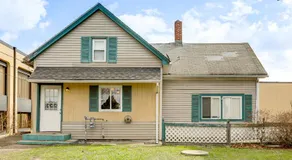 Near I-95 & Rhode Island Border! Pet-Friendly Home - Image 4