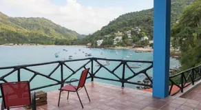 Casa Azul, Oceanfront Estate with Rooftop Deck - Image 5