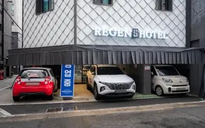 Regen Hotel - Image 4
