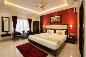 Hotel Yash Residency Near Assi Ghat - Image 2