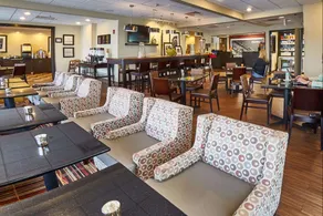 Hampton Inn Uniontown - Image 5