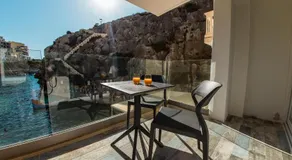 Blu Waters Boutique Hotel - Image 4