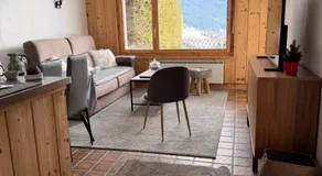 Superbe appartement avec vue et parking gratuit - Image 2