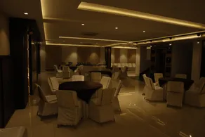 Ka10 SQUARE HOTEL & BANQUETS - Image 4
