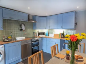 Cottage in Devon near Dog-Friendly Beaches - Image 5