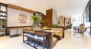 Summit Hotel Greenhills - Image 2