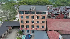 Xinlong Hotel - Image 4