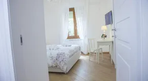 La Perla - Chic Accommodation - Image 4