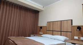 Hotel Sauce - Image 4