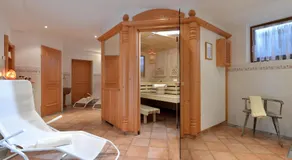 Apartamento vacacional con terraza, jardín y sauna - Image 3