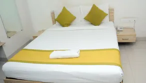 Hotel Pratz Inn - Image 2
