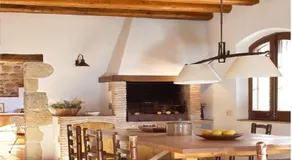 Spacious Home in Navata - Image 4