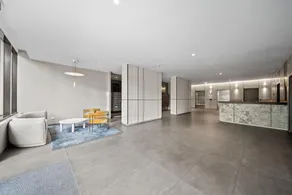 Bright Unit with Secure Parking and Garden Access - Image 5