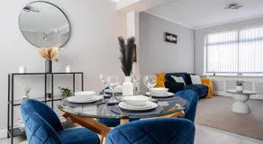 Stunning 2BR House in Manchester near Etihad and Coop Arena - Image 3