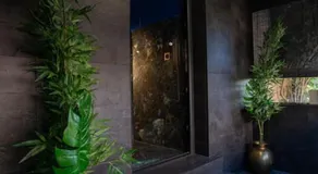 Minka Cocon Atypique avec jacuzzi privé - Image 5