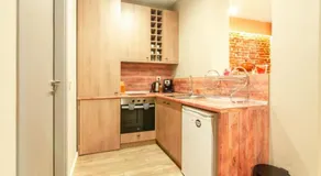 1 BR Wine Journey - Image 4