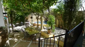 Salvatierra Guest House - Image 4