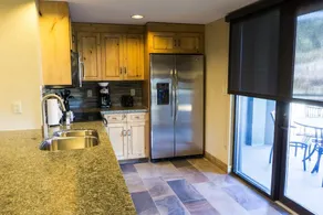 Deluxe condo in newly remodeled Grand Summit Hotel - Image 4