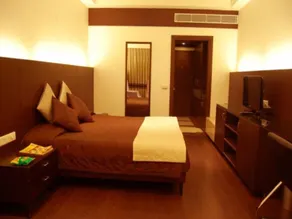 Hotel Friends Regency - Image 2