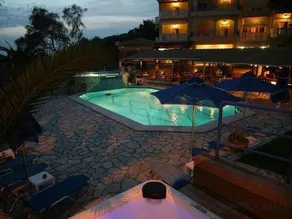Adams Hotel - Image 2