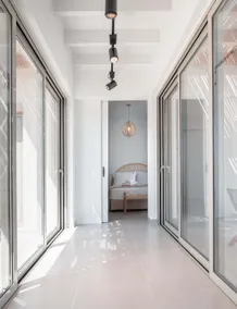 Stylish 4-bed Beachside Private Villa Alati - Image 4