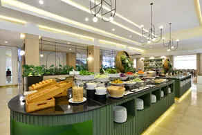 Twin Towers Hotel - Image 3