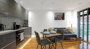 Pitcorthie House - Image 2