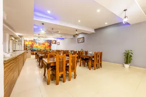 Hotel Apple Tree - Near IGI Airport - Image 3