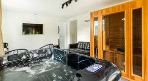 LE CHILL Suite & SPA (Jacuzzi et Sauna privés) - Image 4