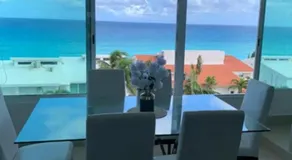 Espectacular Penthouse con Piscina y Vista al Mar en Cancún - Image 4