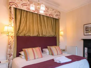 Ascot House Hotel - Image 2