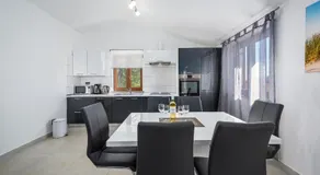 House Smoky with private pool and jacuzzi - Image 3