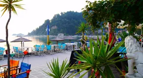 Blue Sea Beach Hotel - Image 3