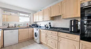 The Kemps - Part of the Langley Collection Spacious 7BR 6 bathroom with Private Parking 10 min drive to Beauly - Image 3