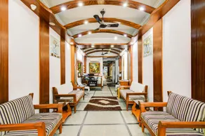 Collection O Sharath City Mall Formerly Delight Inn Gachibowli - Image 3