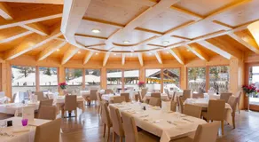 Hotel Crepei - Image 3