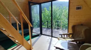 Mira Hills - Image 2