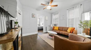 "Charming Apartment - Just 35 min to Manhattan" - Image 2