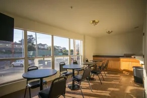 Beachview Inn - Image 2