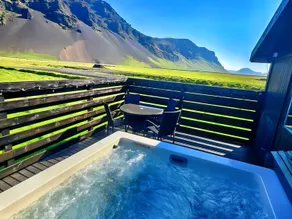 Green Farm Stay with private hot tub - Image 3