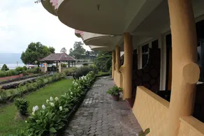 Darma Agung Beach Hotel Parapat - Image 4