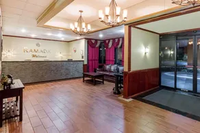 Ramada by Wyndham Medford Hotel & Conference Center - Image 5