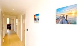 New Large 4 Bedroom & 3 Bathroom Flat near Angel Station in Zone 1 London for Max 13 Guests - Image 4