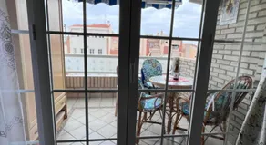 Beautiful Beach Apartment - Image 5