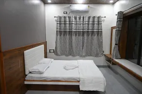 SWAPNASAR - Image 4