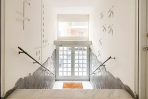 Sunny apartment right under Parthenon - Image 5